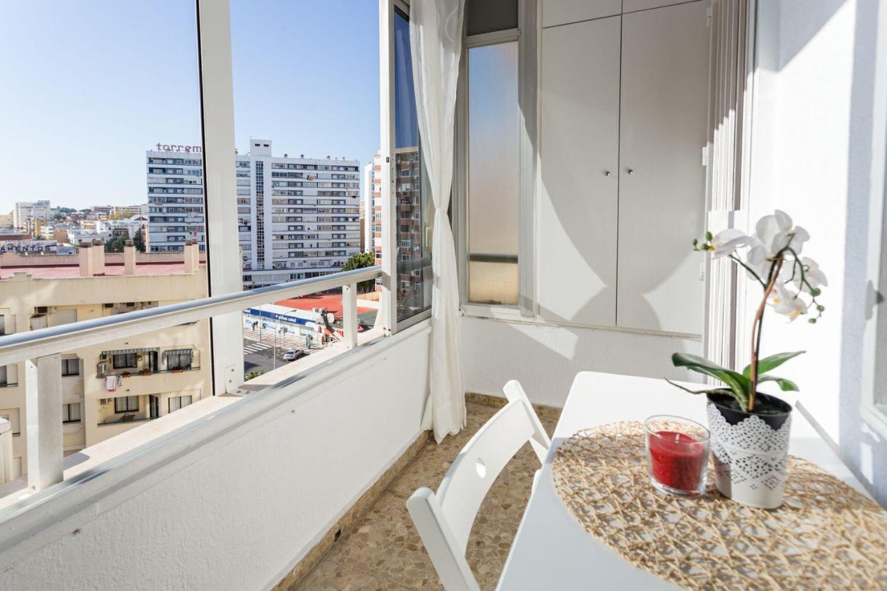 Love Centre Torremolinos Exterior photo